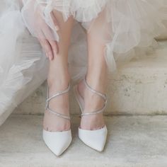 Bridal Block Heels, Block Shoes, Luxurious Jewelry, Wedding Shoes Comfortable, Kitten Heel Shoes, Elegant Heels, Bridal Sandals, Wedding Flats, Wedding Shoes Heels