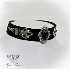 Black velvet choker with black by MysticThreadDesigns on Etsy Vampiric Goth, Victorian Gothic Jewelry, Victorian Choker, Victorian Accessories, Gothic Chokers, Beautiful Chokers, Black Velvet Choker, Black Gems, Gothic Victorian