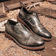 Category:Oxfords; Upper Materials:Leather; Embellishment:Splicing; Season:Spring,Fall; Gender:Men's; Size Suggestion:standard size, select your usual size; Activity:Walking; Toe Shape:Round Toe; Style:Casual; Boot Shaft:Booties / Ankle Boots; Outsole Materials:Rubber; Occasion:Daily; Closure Type:Loafer; Function:Comfortable; Pattern:Solid Colored; Listing Date:10/23/2023; 2024 Trends:Retro,Formal Shoes; Foot Length:null; Foot Width:null; Size chart date source:Provided by Supplier. Fall Wingtip Slip-on Leather Shoes, Leather Wingtip Oxfords For Fall, Leather Cap Toe Oxfords For Fall, Fall Leather Shoes With Brogue Detailing, Fall Brogue Detailing Slip-on Oxfords, Fall Slip-on Oxfords With Brogue Detailing, Fall Derby Brogue Leather Shoes, Fall Oxfords With Cap Toe, Vintage Leather Shoes With Flat Heel For Fall