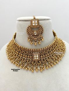 Premium Quality real Kundan gold plated Necklace set comes with beautiful double Jhumki Earrings and tikka/uncut Polki/ Bridal sets/Reception/Wedding/bridal jewelry/ Indian jewelry /Kundan Jewelry/uncut kundan polki necklace All items are shipped from Brampton, Ontario, Canada. If you need your item by a certain day, please reach out to us for express delivery option before placing the order so that we can update the shipping for you. Standard shipping/delivery timeline Below are the estimated d Polki Necklace, Jhumki Earrings, Bridal Jewellery Indian, Kundan Jewellery, Buy Handmade, Gold Plated Necklace, Wedding Jewelry Sets, Indian Jewelry, Ontario