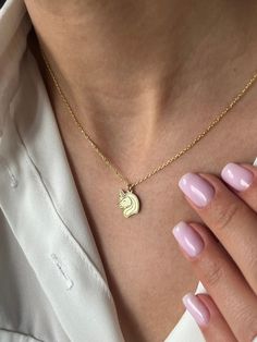 🦄The most extra-ordinary fairy tale hero🦄 Choose from 925K Sterling Silver, adorned with a lavish array of finishes: Gold, Rose Gold, or White Gold, each radiating its own unique allure. A timeless treasure for all who adore beauty and sophistication 💛 Exquisite Details: * Crafted from 925K Sterling Silver, delicately plated with 14K Gold, Rose Gold, or White Gold * Select your preferred chain length: 18 inches (with a 2-inch extender) / 45 cm (with a 5 cm extender) or 22 inches (with a 2-inc Whimsical Personalized Gold Necklace, Whimsical Gold Pendant Charm Necklace, Whimsical Yellow Gold Jewelry For Gifts, Whimsical Yellow Gold Jewelry Gift, Whimsical Gold Necklace For Gifts, Whimsical Gold Necklace For Gift, Animal Necklace, Unicorn Necklace, Pet Necklace