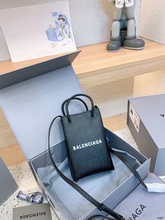 Charm Fashion - BGA Bags - 1586 Box Making, Branded Packaging, Balenciaga Bag, Bags Shoes, Debit Card, Satchel Bags, High Grade, Luxury Bags, Designing Women