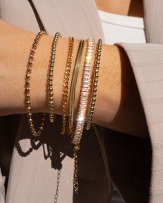 The curb link bracelet is the classic but trendy staple your jewelry collection didn’t know it needed. Harper is made to layer with beads, links, watches and everything in between. 14K Gold Fill Curb link bracelet Sizing: 6.5", 7" Please measure wrists before ordering if unsure about sizing. Round up if between sizes. Watch Stack, Small Bead Bracelet, Gold Bracelets Stacked, Bracelets Beads, Cz Bracelet, Gold Bead Bracelets, Jewelry Studio, Diamonds And Gold, Gold Bracelet Chain