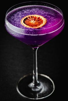 Violet Cocktail Drinks, Ethereal Cocktails, Cool Looking Cocktails, Magic Cocktails, Expensive Cocktails, Port Cocktails