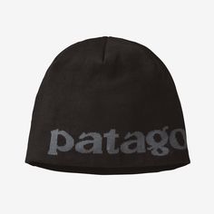 A year-round, low-volume knit hat for any outdoor pursuit that's built of soft 100% recycled polyester and has a secure fit. Made in a Fair Trade Certified™ factory. - Black Patagonia Beanie, Mens Beanie Hats, Mens Beanie, Recycled Polyester Fabric, Polyester Yarn, Mode Vintage, Knit Hat, Winter Accessories, Cool Patterns