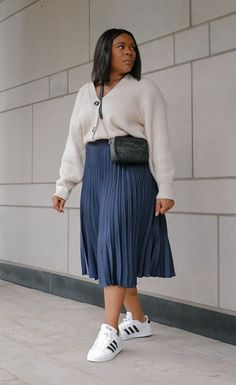 Fall Outfit Pleated Skirt, Skirt Outfits Size 12, Skirt Outfits Plus Size Winter, Skirts Curvy Outfit, Pleated Skirt Winter Outfit Classy, Button Down Plus Size Outfit, Plus Size Autumn Outfits Skirt, Curvy Pleated Skirt Outfit, Pleated Skirt Autumn Outfit