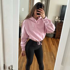 Adjustable Tie On Waist Hooded Sweatshirt For Gym In Spring, Spring Gym Hoodie With Ribbed Cuffs, Casual Workout Hoodie With Drawstring, Spring Workout Hoodie With Ribbed Cuffs, Pink Workout Hoodie With Drawstring Hood, Pink Hoodie With Drawstring For The Gym, Pink Hoodie With Drawstring For Workout, Spring Workout Hoodie With Drawstring Hood, Pink Fall Gym Hoodie