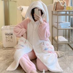 Cute Hooded Robe Winter Pajamas Kawaii Home, Christmas Elf Outfit, Winter Loungewear, Winter Flannel, Jimin's Abs, Y2k Party, Comfy Winter, Elf Clothes, Hooded Robe