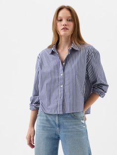 Cropped Shirt | Gap Factory Trendy Cotton Shirt With Roll-up Sleeves, Trendy Cotton Shirt With Button Cuffs, Chic Cotton Shirt With Roll-up Sleeves, Chic Cotton Shirt With Rolled Sleeves, Cotton Blouse With Rolled Sleeves For Daywear, Cotton Daywear Blouse With Rolled Sleeves, Classic Poplin Blouse With Button Cuffs, Casual Long Sleeve Poplin Top, Chic Collared Poplin Blouse