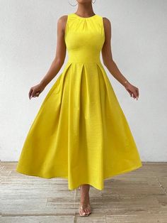 Radiant in Raffin: Chic Sleeveless Midi Dress for Summer Summer Yellow, Evening Gowns Elegant, Dress For Summer, Elegant Pattern, Sleeveless Midi Dress, Classy Chic, Midi Dress Sleeveless, Pleated Dress, Summer Wardrobe