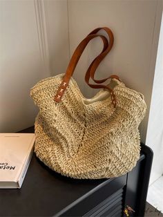 BirdinBag - Chic Beach Holiday Straw Tote Bag Satchel Shoulder Bag For Beach Season Shopping, Satchel Shoulder Bag For Shopping During Beach Season, Summer Beige Tote Shoulder Bag, Beige Beach Season Shopping Bag, Beige Shoulder Bag For Beach Season Shopping, Beige Shoulder Bag For Beach Shopping, Summer Beige Rectangular Bag, Bohemian Beige Bags For Shopping, Casual Beige Beach Tote Bag