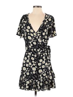 Unbranded Casual Dress Size: Small Black Dresses - used. 95% POLYESTER, 5% SPANDEX, Wrap, Plunge, Floral, Short, Short Sleeve | Casual Dress - Wrap: Black Floral Dresses - Used - Size Small Black Floral Dresses, Small Black Dress, Dress Wrap, Black Casual Dress, Black Dresses Casual, Floral Dresses, Floral Short, Black Dresses, Floral Dress Black