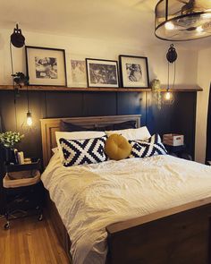 Wood panelling DIY result Modern Farmhouse Furniture Bedroom, Western Industrial Bedroom, Moody Bedroom Dark Ceiling, Unique Wall Cabinets, Tiny Master Bed, Bedroom Map Decor, Top Of Chest Decor, Accent Walls With Squares, Two Toned Paneled Walls