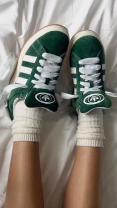 Adidas Shoes Outfit, Looks Adidas, Mode Shoes, Adidas Campus 00s, Sneaker Shop, Look Adidas, Green Adidas