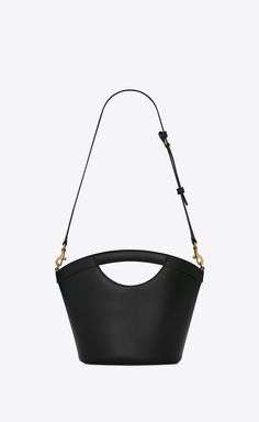 Item Color: Black Height: 20cm Width: 19.5cm Depth: 8cm Strap drop: 51cm Detachable, adjustable strap Cutout top handles Front metal logo detail Suede interior Made in Italy Composition: 100% Calf Size Type: STANDARDSKU: 79I-05L008 Our Products Are 100% Genuine. In All Cases We Stand By The Authenticity Of Every Product Sold On Our Site. Designer Bucket Bag With Detachable Handle, Designer Tote Bucket Bag With Detachable Handle, Designer Bucket Satchel With Handles, Designer Shoulder Bucket Bag With Handle Drop, Luxury Tote Bucket Bag, Designer Bucket Satchel With Handle Drop, Designer Bucket Bag Satchel With Gold-tone Hardware, Designer Bucket Bag With Gold-tone Hardware, Luxury Bucket Bag With Top Handle And Removable Pouch