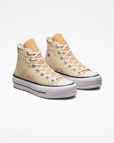 Cute Converse Shoes, Womens High Top Shoes, Cute Converse, Chuck Taylor All Star Lift, Preppy Shoes, Shoe Wishlist, Shoe Inspo, Aesthetic Shoes, Swag Shoes