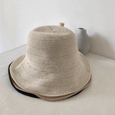 Cute summer straw hat!This hat is made with high quality Japanese straw that is soft and long lasting. It is washable！ Super eye catching when you wear it in the summer time!An ideal gift for her!Specifications-Material: 100% Japanese premium straw-Size: Adult Size: Head size 54-58cm Casual Woven Hats For Warm Weather, Casual Woven Straw Hat With Short Brim, Spring Bucket Hat With Uv Protection In Natural Color, Casual Lightweight Straw Boater Hat, Casual Paper Straw Boater Hat, Casual Woven Bucket Hat With Flat Brim, Chic Lightweight Natural Straw Hat, Casual Lightweight Straw Hats, Casual Woven Flat Brim Bucket Hat