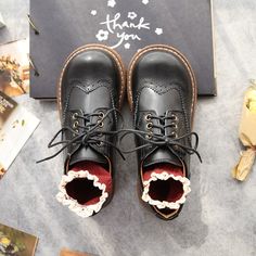 Upper Material: Split Leather Outsole Material: Rubber Lining Material: Cotton Fabric Insole Material: Fabric SIZE 4 = FOOT LENGTH 22.5CMSIZE 5 = FOOT LENGTH 23CMSIZE 6 = FOOT LENGTH 23.5CMSIZE 7 = FOOT LENGTH 24CMSIZE 8 = FOOT LENGTH 24.5CMSIZE 9 = FOOT LENGTH 25CM Black Lace-up Shoes With Round Toe For Spring, Black Rubber Sole Lace-up Shoes For Fall, Casual Black Flat Oxfords, Black Lace-up Shoes With Rubber Sole For Fall, Black Leather Shoes With Round Toe For Spring, Black Ankle-high Lace-up Shoes For Spring, Ankle-high Black Lace-up Shoes For Spring, Black Lace-up Shoes With Round Toe For Fall, Casual Black Oxfords For Spring