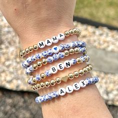 Blue Flower Personalized Name Bracelet, Custom Postpartum Mom Gift, New Mom Gift, Baby Shower Gift, Mothers Day Gift, Expecting Mom Gift Diy Mom Bracelet, Word Bracelets, Bracelets Black, Expecting Mom Gifts, Stacking Bracelets, Word Bracelet, Moms Bracelet, Mom Diy, Letter Beads