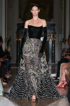 Zuhair Murad Fall 2024 Couture Collection | Vogue Zuhair Murad Haute Couture Embroidery, Zuhair Murad 2024, Loungewear Capsule, 2024 Couture, Fairy Gown, Zuhair Murad Dresses, Elie Saab Haute Couture, Bouchra Jarrar