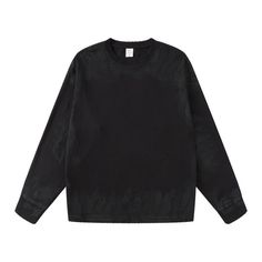 a black sweatshirt with long sleeves