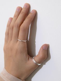 Composition : Silver 925Country of Origin : China Minimalist Silver Double Band Jewelry, Minimalist Sterling Silver Rings With Polished Finish, Adjustable Everyday Rings With Polished Finish, Adjustable Rings With Polished Finish For Everyday, Everyday Adjustable Rings With Polished Finish, Dainty Silver Stackable Rings With Open Band, Minimalist Silver Ring With Polished Finish, Simple Polished Open Ring Jewelry, Modern Silver Toe Ring