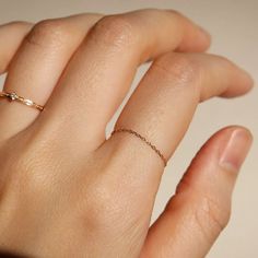 Delicate link chain ring, subtle sparkles in the light. It slips comfortably on your finger. Made of 10K yellow gold. Chain thickness is 1 mm. Solid Gold Jewelry, White Gold Jewelry, Yellow Gold Chain, Chain Ring, Polish Jewelry, Unique Colors, Link Chain, The Light, Jewelry Care