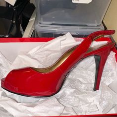 Women’s Dark Red Patent Guess By Marciano Open Toe Heels Size 10m In Original Box Never Worn. Only Tried On Black Peep Toe Heels, Platform Shoes Heels, Guess Heels, Open Toe Heels, Round Toe Pumps, Red Pumps, Ankle Heels, Guess By Marciano, Gold Heels