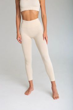 They adapt perfectly to the shape of the body and do not hinder movement. Ideal for outdoor activities and light sports such as yoga or pilates or for everyday life combined with casual garments. Made of soft stretch microfiber that absorbs moisture well while allowing air to pass through, they dry quickly and thus maintain a comfortable body temperature, do not wrinkle or require ironing or additional care. They maintain the brilliance of their color even after several washes and their shape re Seamless Shapewear Activewear, Beige Fitted Activewear For Yoga, Beige Fitted Activewear For Pilates, Beige Fitted Yoga Activewear, Fitted Beige Activewear For Pilates, High Stretch Smoothing Activewear With High-cut Leg, Athleisure Yoga Pants For Relaxation, Compressive Seamless Elastane Leggings, Compression High-cut Leg Yoga Pants