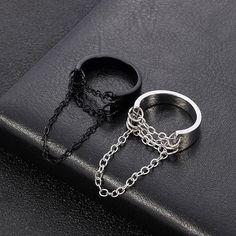 Punk Mode, Emo Jewelry, Knitted Fashion, Cool Women, Grunge Jewelry, Chain Rings, Edgy Jewelry, Magical Jewelry, Men Ring