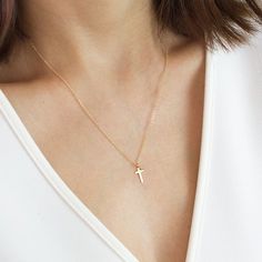 DESCRIPTION Our most popular and delicate CROSS necklace, shiny and minimal, complements your look. Wear it every day, all day long, and never take it off ✞DETAILS• Chain Type : Dainty and sparkly cable chain• Chain material : Sterling Silver• Chain Length : 18"• Cross Length : 10mm• Cross material : Sterling Silver Tarnished Jewelry, Pendant With Chain, Royal Jewelry, Simple Jewelry, Simple Necklace, Necklace Sterling Silver, Cable Chain, Chain Lengths, Sterling Silver Chains