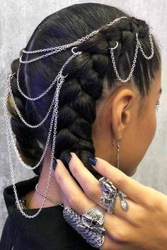 Braided Updo Wedding, Hair Chains, Glamorous Hair, Holiday Hairstyles, Hair Rings, Hair Reference, Everyday Hairstyles, Mode Inspo, Girls Hair Accessories