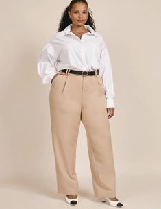 Ropa Upcycling, Flattering Pants, Workwear Essentials, Look Plus Size, Plus Size Pants, Feminine Dress, Trends 2022, Straight Leg Trousers, Formal Outfit