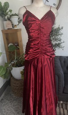 VTG Jessica McClintock Dress Satin Ruched Formal Gown Red Rhinestones USA large | eBay Fitted Full Length Ruched Evening Dress, Full-length Gown With Ruched Bodice For Party, Full Length Gown With Ruched Bodice For Party, Full Length Ruched Evening Dress, Fitted Red Dress With Ruched Bodice, Red Dress With Ruched Bodice For Gala, Red Gala Dress With Ruched Bodice, Full-length Ruched Dress For Gala, Red Prom Dress With Ruched Back