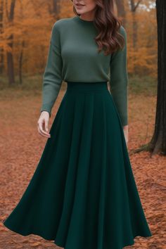 Skirts Outfits For Winter, Long Dark Skirt Outfit, Dark Green Maxi Skirt Outfit, Long Skirt For Fall, Long Skirts And Sweaters Outfit, Fall Long Skirts, Timeless Feminine Outfits, Dark Blue Skirt Outfit Ideas, Green Skirt Outfit Winter