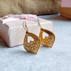 Gold plated earrings in the shape of a heart The earrings are light, beautiful, and will be sent in a gift box. Total length 3 cm (1.2 inches) Pendant length 2 cm (0.8 inch) Width 1.6 cm (0.6 inch) The earrings have hallmarks of gilding. When purchasing the earrings from my store, you are guaranteed to receive what you see in the photos and videos. I, in turn, will send the earrings quickly and at the same time I will pack it well so that it is not damaged during transportation. Happy shopping t Silver Heart-shaped Gold-plated Earrings, Pierced Earrings As A Valentine's Day Gift For Her, Elegant Silver Heart Earrings, Gold Plated, Elegant Gold Plated Heart Earrings As Gift, Brass Plug Earrings For Wedding, Silver Gold-plated Heart Earrings, Gold Teardrop Earrings For Valentine's Day, Elegant Heart-shaped Dangle Earrings Gift, Heart-shaped Cadmium-free Jewelry For Gifts