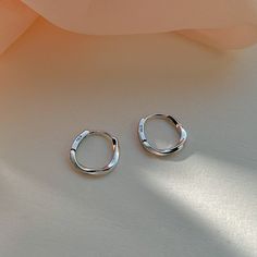 Small Sterling Silver Hoop Earrings, Simple Hoop Earrings Silver, Cute Everyday Earrings, Real Silver Earrings, Everyday Jewelry Simple Silver, Elegant Jewelry Silver, Silver Simple Earrings, Minimalistic Silver Jewelry, Silver Jewelry Minimalist