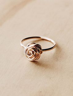 Welded Rings, Rose Flower Ring, Gold Neck Chain, Evil Eye Ring Gold, Jewelry Photography Styling, Soldering Jewelry, Gold Rings Fashion, Gold Rings Jewelry, Wire Ring