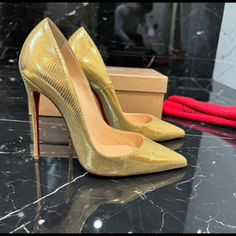 Christian Louboutin So Kate 120 Metallic Gold Red Pump Size 37 Nib $795 Lizzy New In Box Condition Notes: May Have Been Tried On In Store Christian Louboutin Metallic Lizzard Embossed Leather Pump. 5" Covered Stiletto Heel. Pointed Toe. Low-Cut Vamp. Tonal Topstitching. Slip-On Style. Signature Red Leather Sole. "So Kate" Is Made In Italy. Purchased From A Brand Authorized Retail Store's Display Floor Msrp: 775.00 Style Name: So Kate 120 Color Name: Platine Shoe Size: 7 Us 37 Eu Shoe Width: Medi Luxury Gold Round Toe Heels, Designer Gold Heels With 4-inch Heel, Gold Leather Heels With Red Sole, Luxury Gold Patent Leather Heels, Designer Gold Patent Leather Heels, Designer Closed Toe Gold Heels, Gold Heels With Red Sole And Round Toe, Gold Heels With Red Sole For Party, Designer Gold Closed Toe Heels