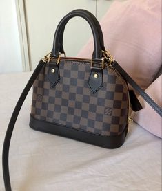 Louis Vuitton Taschen, Alma Bb, Fancy Dresses Long, Luxury Girl, Louis Vuitton Pochette, Classic Bags, Damier Ebene, Purses Designer, Louis Vuitton Bag Neverfull