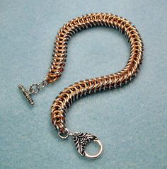 Chain Maille Tutorial - Byzantine and Box Weaves / Patterns Chainmail Ring, Chain Maille Patterns, Chainmail Patterns, Chainmaille Tutorial, Chainmail Bracelet, Chainmail Jewelry, Chainmaille Bracelet, Chain Maille Jewelry, Chain Maille