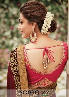 Ambada Hairstyle, Deep Back Blouse, Back Blouse Designs, Pink Blouse Designs, Saree Hairstyles, Backless Blouse Designs, Indian Wedding Hairstyles