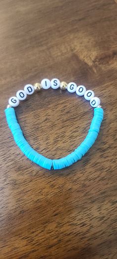 My name is Lilli.  I am 7 years old.  I hope you enjoy seeing the bracelets I have made. Crafts Beads, Bracelet Ideas, Bracelet Patterns, Bead Crafts, Friendship Bracelet, My Name Is, My Name, Arm Band, Friendship Bracelets