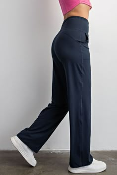 The ultimate blend of comfort and style for your casual and lounge moments. Crafted from luxurious, ultra-soft fabric, these pants feel like a second skin, providing a soothing sensation during every activity. With a timeless straight leg design and convenient pockets, these pants effortlessly transition from yoga sessions to lounging at home or running errands. Features:- Butter soft fabric- Straight Leg / Wide Leg- Pockets Style: Casual Print / Pattern: Plain Silhouette: Straight Leg Pants Fit: Relaxed Embellishment: Side Pockets Length: Full Length Closure: Waistband Lining: No Fabric Contents: 84% Poly Microfiber, 16% Spandex Stretch fabric Non-sheer fabric Care Instructions: Machine wash cold, gentle cycle, tumble dry low. Size Measurement (inch): S: 12.0 (Waist), 20.0 (Hips), 33.0 (I Fitness Pants, Straight Leg Leggings, Lululemon Wide Leg Pants Outfit, Lulu Lemon Dance Studio Pants Outfit, Running Style, Athleisure Tops, Running Pants, Straight Pants, Sheer Fabrics