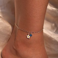 Delight her with our Daisy Birthstone Anklet! Featuring cute daisy charms and vibrant birthstones, this ankle bracelet is the perfect personalized gift for her. Add a touch of whimsy and elegance to her style with this charming piece. #YOU MAY LIKE THIS Gold paper clip anklet https://www.etsy.com/listing/1530606697/gold-paper-clip-anklet-personalized Delicate Circle Anklet https://www.etsy.com/listing/1501878352/delicate-circle-anklet-unique-ring-coin # SPECIFICATION -Material: Brass -Color: 16k gold plating Chain length: 10.5" Please contact us if you need to change chain length. # CARE INSTRUCTION Keep away from the water and soap to maintain good condition! JAN - Garnet FEB - Amethyst MAR - Aqua blue APR - Crystal MAY - Emerald JUNE - LT Amethyst JULY - Ruby AUG - Peridot SEP - Sapphire Dainty White Anklets Perfect For Gifts, Dainty White Anklets As Gift, Dainty White Anklet Suitable For Gift, Dainty White Anklets For Gift, Adjustable Dainty Anklets With Colorful Beads, Elegant Blue Anklets For Gifts, Spring Flower Anklets, Aquamarine Anklet, Blue Ocean-inspired Anklets For Summer