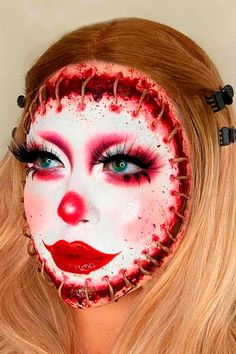 Scary Face Halloween Makeup, Scary Glam Halloween Makeup, Scariest Halloween Makeup, Best Halloween Makeup Looks, Scary Horror Makeup Ideas, Scary Clown Makeup Women, Halloween Face Makeup Scary, Halloween Creative Makeup, Halloween Makeup Looks Scary Easy