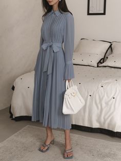 Elegant Midi Dress, Branded Outfits, Elegant Midi Dresses, Ribbon Belt, Online Fashion Store, Summer Outfit Inspiration, Clothes Women, Casual Dinner Outfit, Flared Skirt