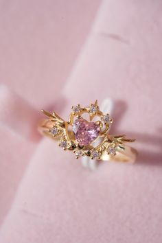 Pink Princess Ring, Gold And Pink Ring, Princess Jwellery, Pink Fairy Wedding, Fairy Rings Jewelry, Fairy Wedding Rings, Fairy Wedding Ring, Pink And Gold Jewelry, Wedding Rings Pink