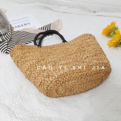 SPECIFICATIONSBrand Name: NoEnName_NullHandbags Type: Shoulder BagsTypes of bags: Shoulder & HandbagsMain Material: StrawLining Material: POLYESTERShape: Casual TotePlace Of Origin: SHAN DONG ProvincePlace Of Origin: SHAN DONG ProvinceOrigin: Mainland ChinaCN: ShandongHardness: SOFTPattern Type: KnittingInterior: No PocketDecoration: noneExterior: noneOccasion: VersatileClosure Type: haspGender: WOMENStyle: BohemianNumber of Handles/Straps: None