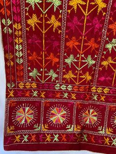 Antique Khaddar Bagh is traditional hand embroidered phulkari made for special Punjabi Sikh wedding ceremonies. Mostly used for wedding jaago night, wedding day as a canopy and then gifted to the bride. Khadar Bagh phulkari is a symbol of happiness, prosperity and well being of a woman. Khaddar Bagh - Made on hand dyed 100% cotton cloth called khaddar with embroidery of silk threads. Fabric is hand spun and a handloom. Whole surface of the fabric in this bagh has been embroidered in geometric pa Phulkari Embroidery Designs Pattern, Swati Embroidery, Phulkari Design, Phulkari Pants, Phulkari Embroidery, Desi Outfits, Phulkari Dupatta, Bead Embroidery Tutorial, Fashion Designing